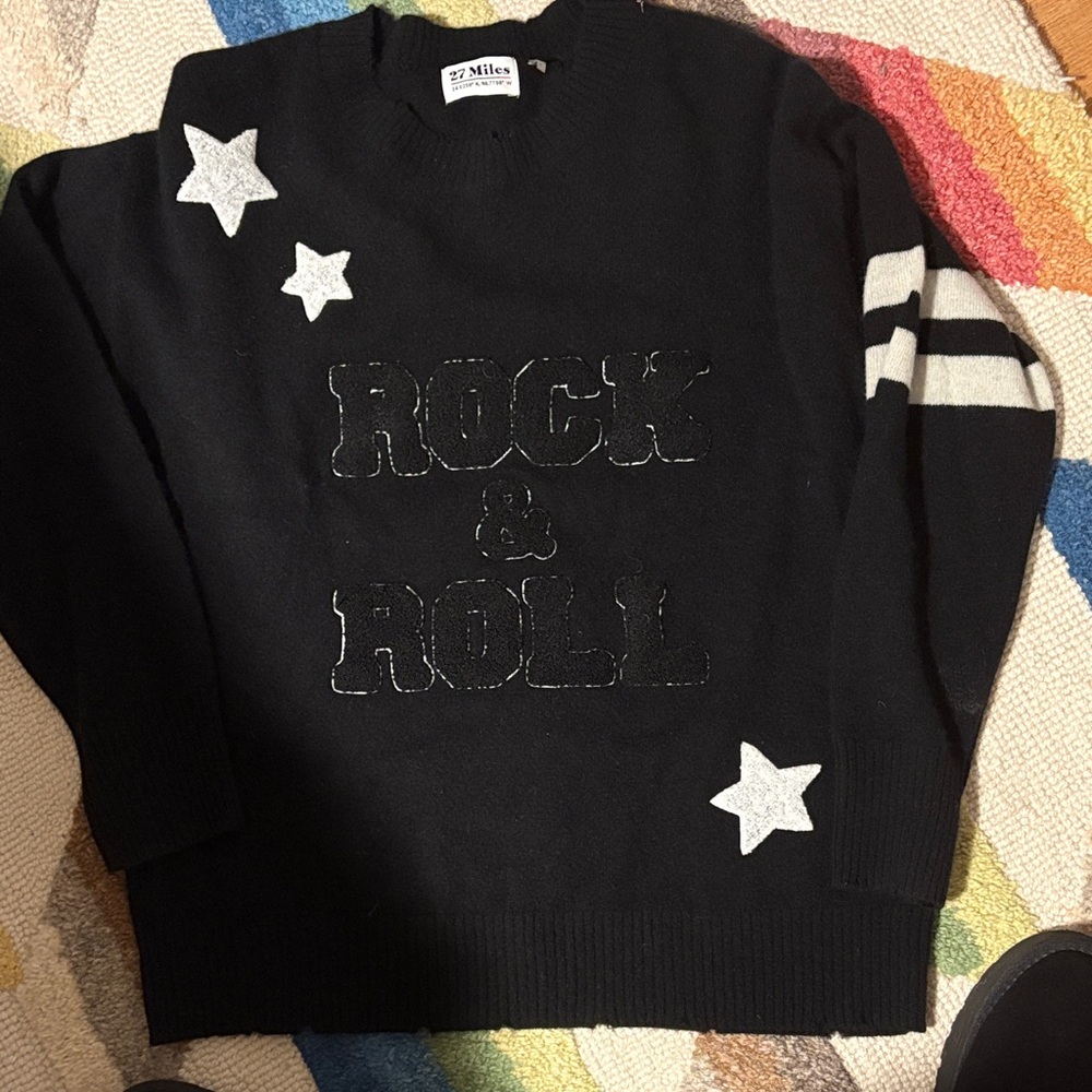 27 Miles Malibu Black Sweater with White Stars
100% Cashmere